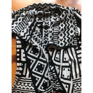 Tribal print Sweater!